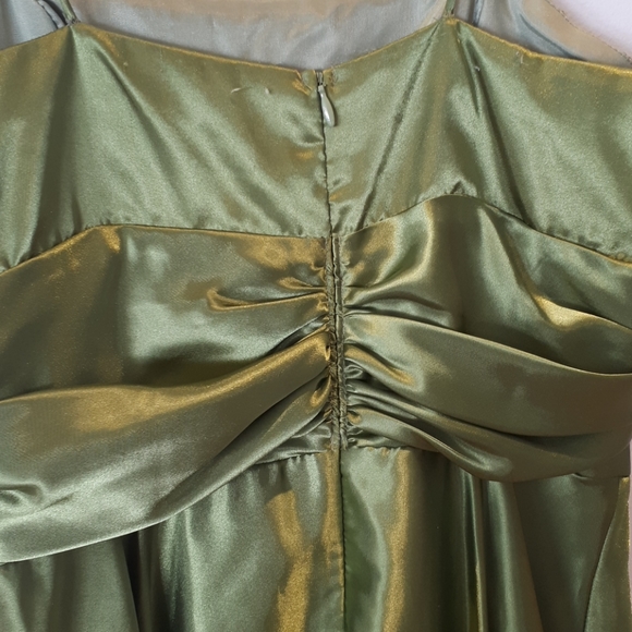 KIKI green dress - Picture 4 of 5